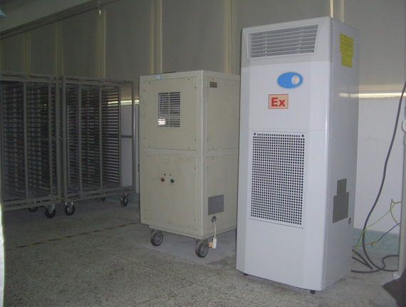 森井防爆環保除濕機放置在手機檢測間內