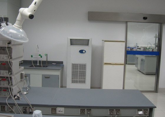 儀器分析室的除濕機